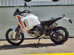 2025 Ducati Desert X Desert X White