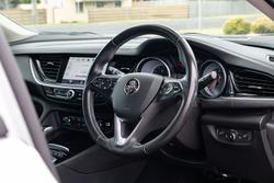 2019 Holden Calais