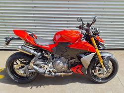2026 Ducati Streetfighter V2 S Streetfighter Red