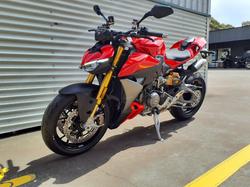 2026 Ducati Streetfighter V2 S Streetfighter Red