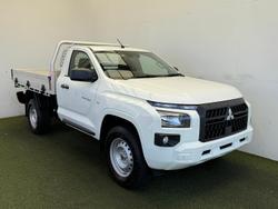 2025 Mitsubishi Triton GLX