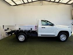 2025 Mitsubishi Triton GLX