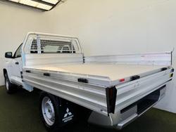 2025 Mitsubishi Triton GLX