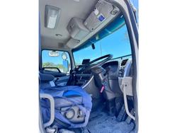 2010 UD Nissan Gwb4d