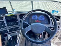 2010 UD Nissan Gwb4d