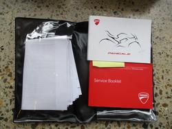 2021 DUCATI PANIGALE V2 RED