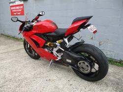 2021 DUCATI PANIGALE V2 RED