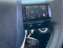 2023 Toyota Hilux SR5