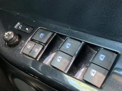 2023 Toyota Hilux SR5