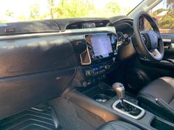 2023 Toyota Hilux SR5