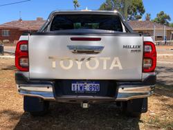 2023 Toyota Hilux SR5