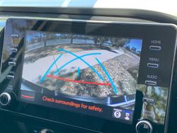 2023 Toyota Hilux SR5