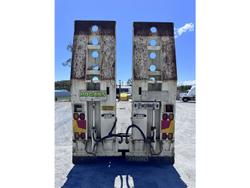 2016 Rhino Tri Axle Trailer
