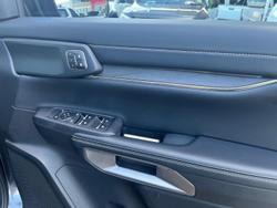 2023 Ford Everest Platinum