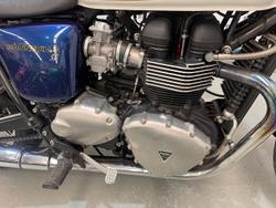 2011 Triumph Bonneville SE Bonneville White