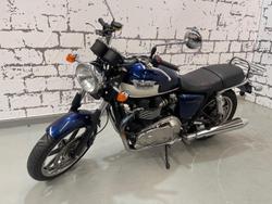 2011 Triumph Bonneville SE Bonneville White