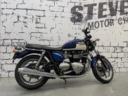 2011 Triumph Bonneville SE Bonneville White