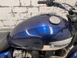 2011 Triumph Bonneville SE Bonneville White