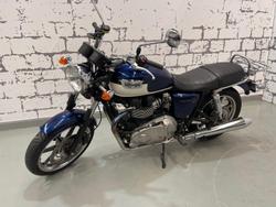 2011 Triumph Bonneville SE Bonneville White