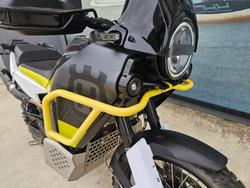 2022 HUSQVARNA NORDEN 901 Yellow