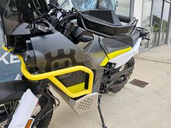 2022 HUSQVARNA NORDEN 901 Yellow