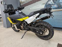2022 HUSQVARNA NORDEN 901 Yellow