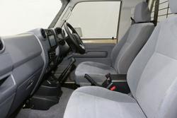 2025 Toyota Landcruiser GXL