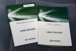 2025 Toyota Landcruiser GXL