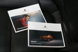 2022 Porsche Macan