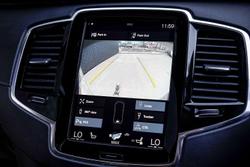 2022 Volvo XC90 B6 R-Design