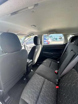 2023 Mitsubishi ASX ES