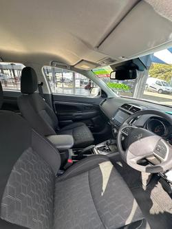 2023 Mitsubishi ASX ES