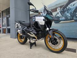 2025 BMW Motorrad R 1300 GS ADVENTURE OPTION 719 Green