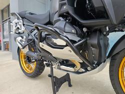 2025 BMW Motorrad R 1300 GS ADVENTURE OPTION 719 Green