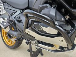2025 BMW Motorrad R 1300 GS ADVENTURE OPTION 719 Green