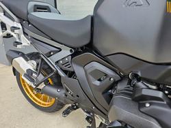 2025 BMW Motorrad R 1300 GS ADVENTURE OPTION 719 Green