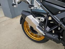 2025 BMW Motorrad R 1300 GS ADVENTURE OPTION 719 Green