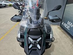 2025 BMW Motorrad R 1300 GS ADVENTURE OPTION 719 Green