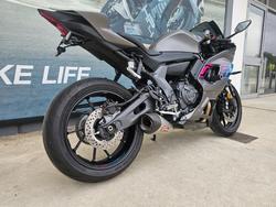 2024 Yamaha YZF-R7LA GREY