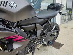 2024 Yamaha YZF-R7LA GREY