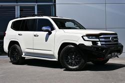 2023 Toyota Landcruiser Sahara ZX