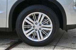 2022 Mitsubishi Outlander LS