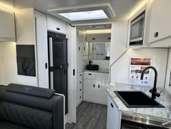 2026 JB Caravans Dirt Road Extreme 22' Large Ensuite