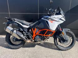 2017 KTM 1090 Adventure R Adventure White