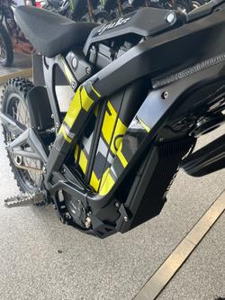 2025 Surron LIGHT BEE X BLACK