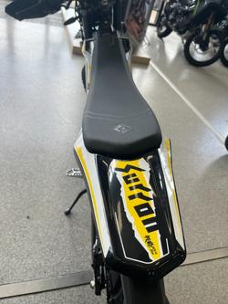 2025 Surron ULTRA BEE R YELLOW/BLACK