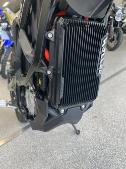 2025 Surron ULTRA BEE R YELLOW/BLACK