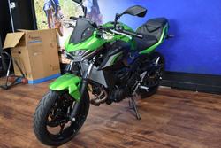 2024 Kawasaki Z500 Green