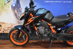 2023 Ktm 890 DUKE R Orange