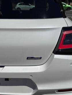 2026 Suzuki Swift Hybrid Plus UZ Pure White